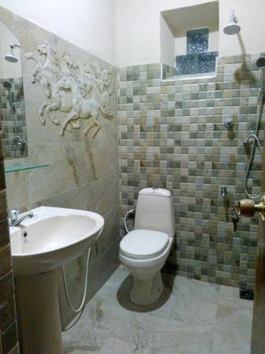 Dreams Garden Surf Lodge