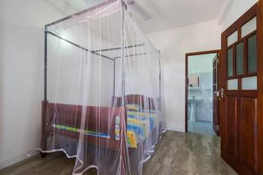 The Wave Surf Inn Midigama