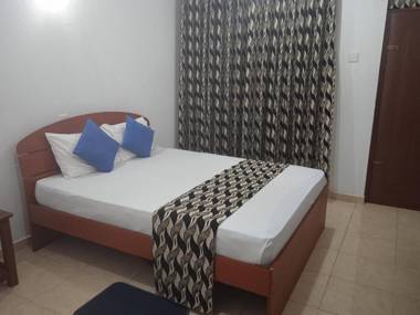 Larn's Villa Hotel & Apartment