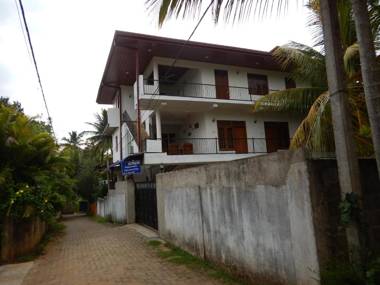 Suwani Pinnawala Homestay