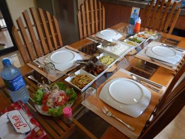 Suwani Pinnawala Homestay