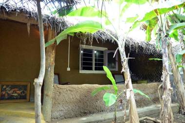 Green Leaves Garden - Pinnawala