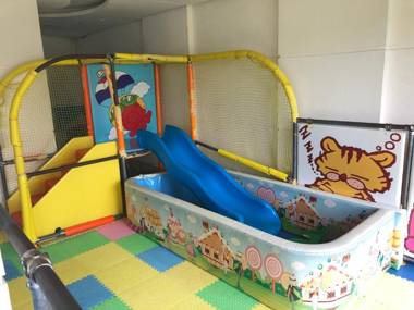 Atrium - ICONIC APARTMENT