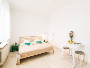 Downtown Forest Hostel & Camping