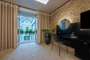 Artagonist Art Hotel