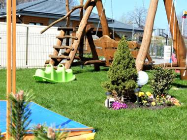 Geltoni apartamentai