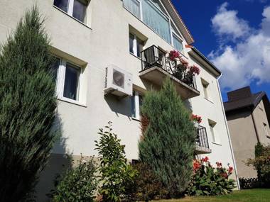 Deluxe Jacuzzi Apartment