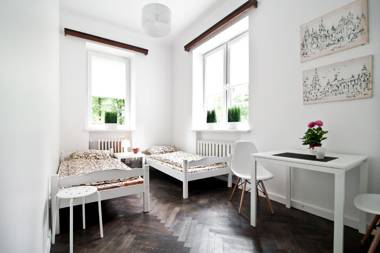 Extra Hostel "Easy Kaunas"