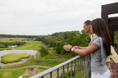 National Golf Resort