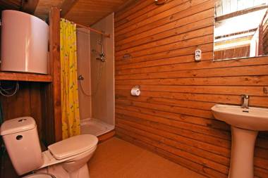 Viesu Nams Dzirkaļi