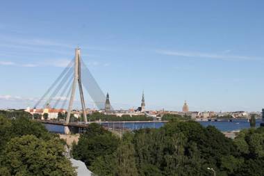 Riga Islande Hotel with FREE Parking