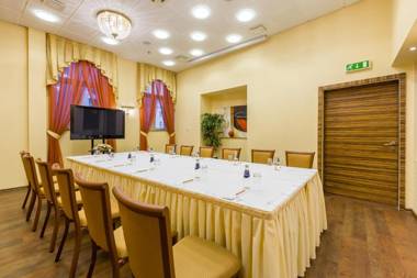 Avalon Hotel & Conferences