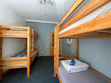 Cinnamon Sally Backpackers Hostel