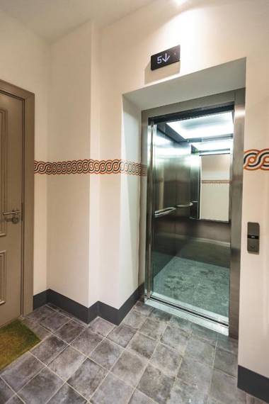 Bearsleys Downtown Apartments