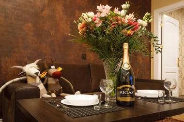 BridgeStoneLuxApart Free Parking