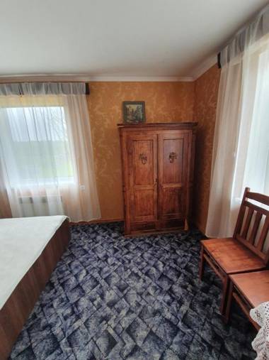 Lauku Mājas Ēmužas