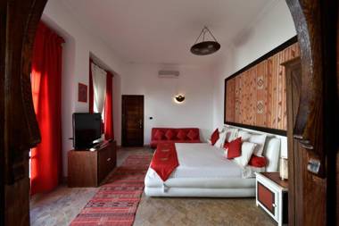 Riad les Ammonites and Spa