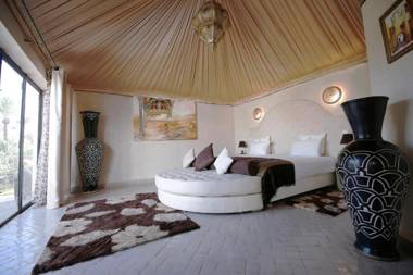 Eden Lodges