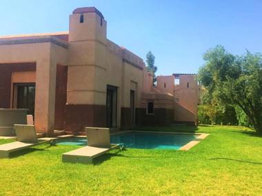 3 bedrooms villa with private pool and enclosed garden at Marrakech