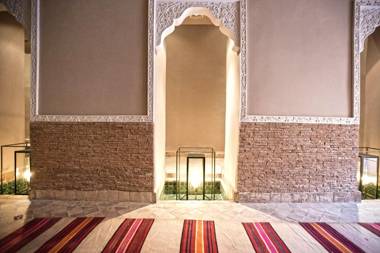 Medinaprivilege RoyalRiad