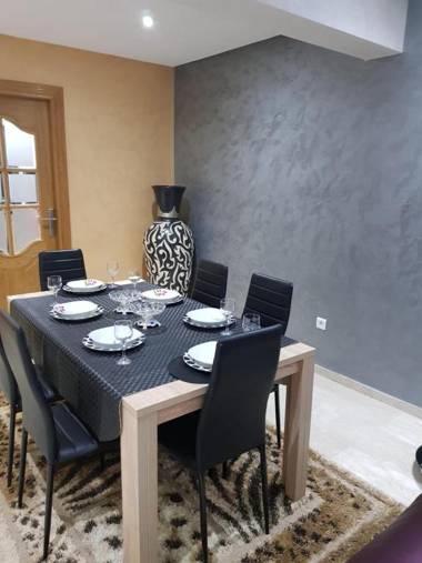 appartement en pleine centre gueliz en face théâtre royal