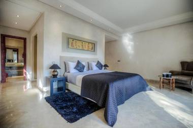 Villa MEZIANE avec piscine privée en première ligne du golf d'Amelkis