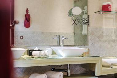 Villa MEZIANE avec piscine privée en première ligne du golf d'Amelkis