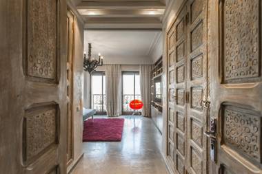 Villa YENMOZ en exclusivité avec piscine privée dans la Palmeraie