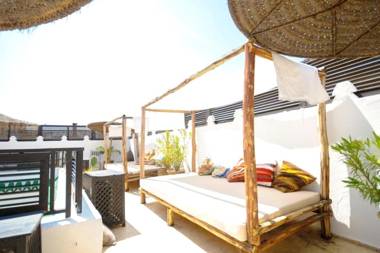 5 bedrooms villa with city view private pool and furnished terrace at Medina Marrakech