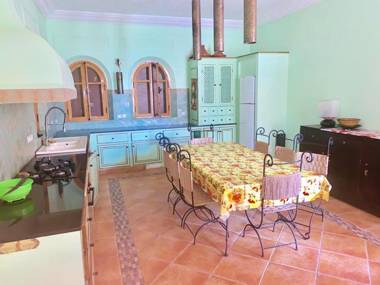 4 bedrooms villa with private pool enclosed garden and wifi at Marrakech