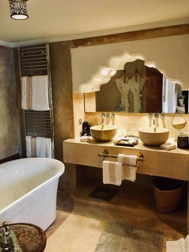 Riad Mayfez Suites & Spa