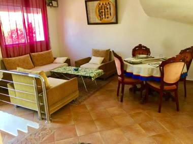 4 bedrooms villa at Dar Bouazza Tamaris 200 m away from the beach with private pool and enclosed garden