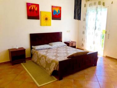 4 bedrooms villa at Dar Bouazza Tamaris 200 m away from the beach with private pool and enclosed garden