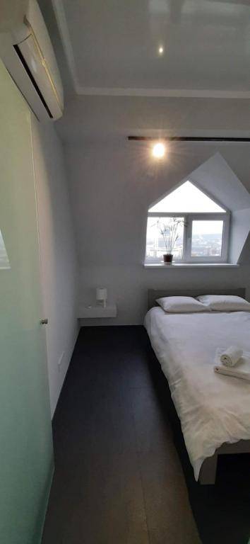 Modern apartment in the center of town