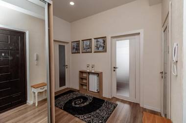 Grand Lev Tolstoi street Apartments New House Ultra Central