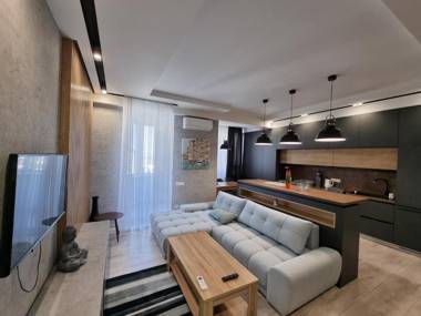 Diplomat Grand Apartments