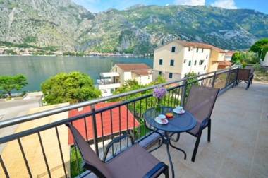 Nikola Lux apartments