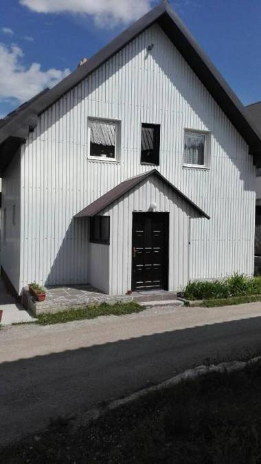 Apartment and rooms D&J