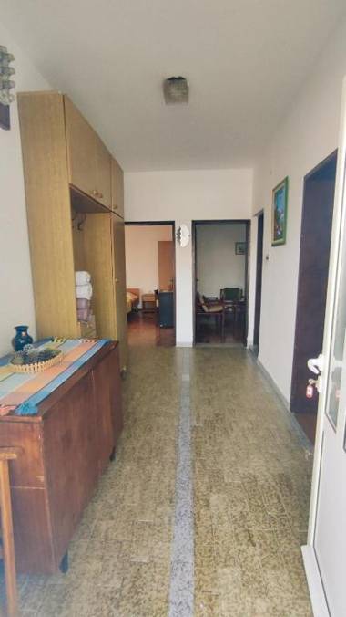 Apartments Andrović