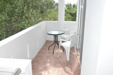 Montebello Inn apartments