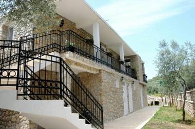 Apartments Eman Resort