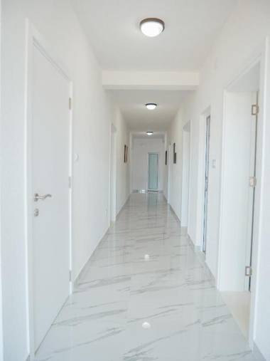 Apartments Gjenashaj