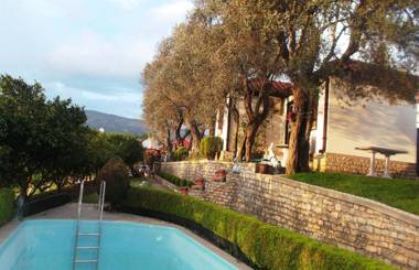 Hilja's Oliven Garden Bungalows