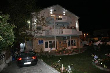 Apartments Vujosevic