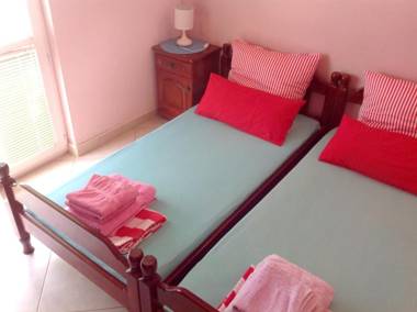 2 bedrooms appartement at Radovici 900 m away from the beach with furnished balcony and wifi