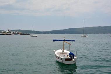 Small Oasis Apartment