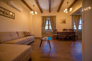 Villa Old Castle Apartments