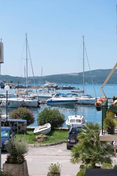 Apartmani Trojanovic Obala