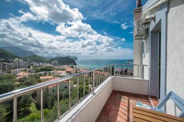 Medin Apartments BluVista