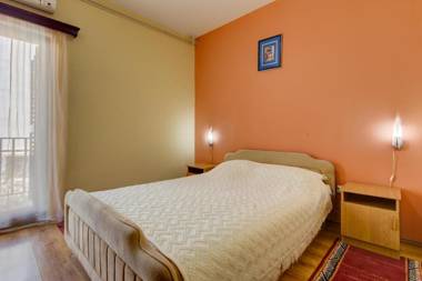 Mali Miločer Bay Accommodation